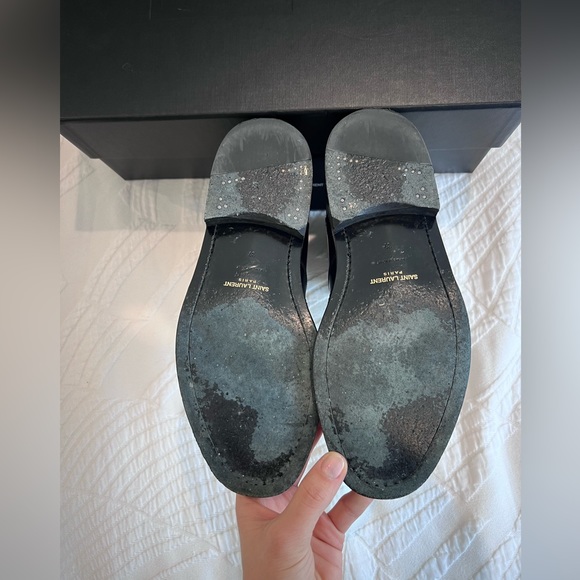 Saint Laurent Chelsea Boots - Picture 7 of 8